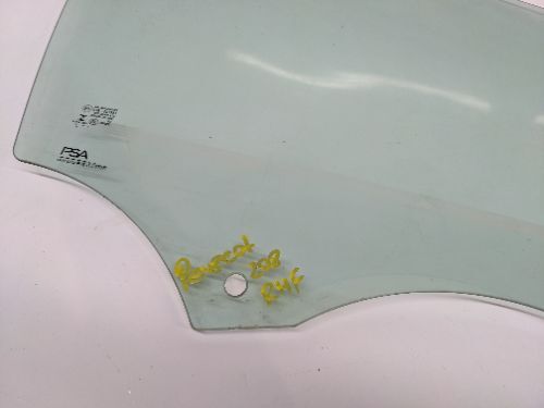 PEUGEOT e-208 208 DOOR WINDOW GLASS FRONT RIGHT 2019-2024
