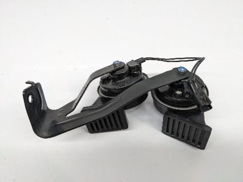 PEUGEOT E-3008 HORN SIGNAL x2 2024-2025