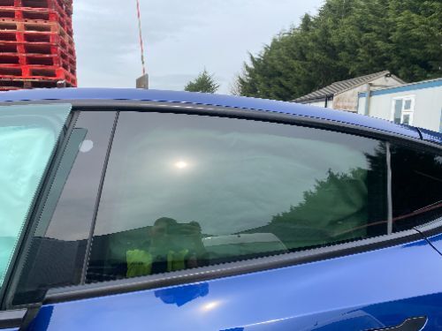 TESLA MODEL Y DOOR GLASS WINDOW REAR LEFT 2021-2024