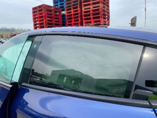 TESLA MODEL Y DOOR GLASS WINDOW REAR LEFT 2021-2024