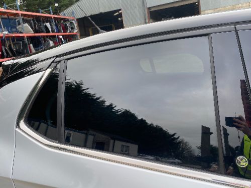 VAUXHALL CORSA-E DOOR WINDOW GLASS REAR RIGHT RH TINTED 2019-2024