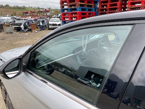 VAUXHALL CORSA-E DOOR GLASS WINDOW FRONT LEFT 2019-2024