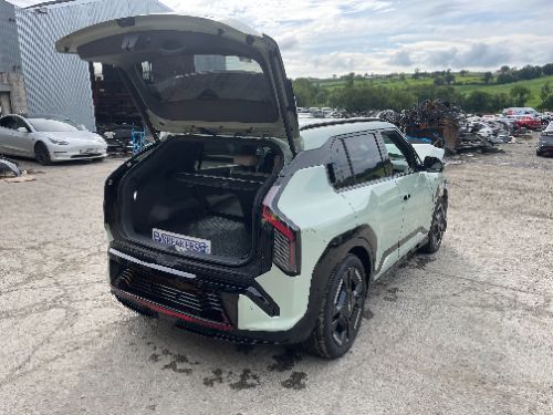 KIA EV3 GT-LINE S BREAKING HV BATTERY SPARES PARTS WHEEL NUT 2025-ON