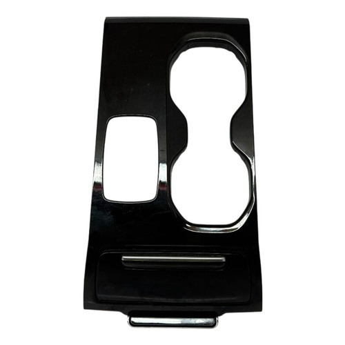 VOLVO XC40 GEAR SHIFTER SURROUND TRIM 2021-2024