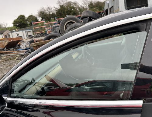TESLA MODEL 3 DOOR GLASS WINDOW FRONT LEFT PREFACELIFT 2018-2020