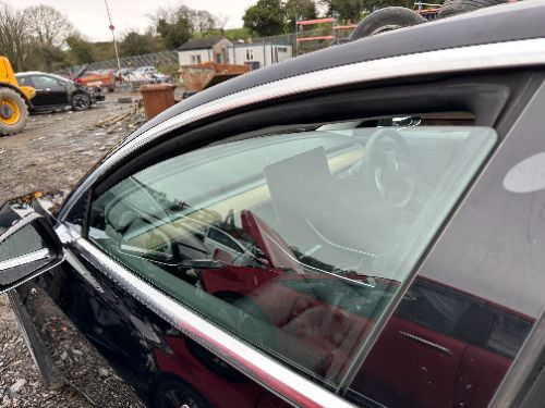 TESLA MODEL 3 DOOR GLASS WINDOW FRONT LEFT PREFACELIFT 2018-2020