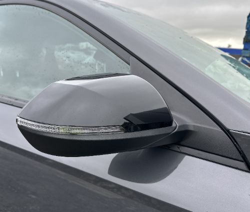 HYUNDAI KONA SX2e DOOR WING MIRROR RIGHT RH BLACK POWER FOLD 2023-ON