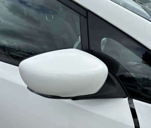 NISSAN LEAF DOOR WING MIRROR RIGHT WHITE 326 FOLD CAMERA BLIND SPOT 2017-2024
