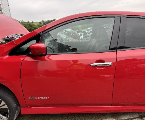 NISSAN LEAF ZE1 DOOR FRONT LEFT COMPLETE RED Z10 2017-2024 NO MIRROR