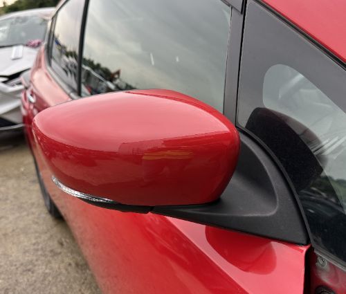 NISSAN LEAF DOOR WING MIRROR RIGHT RED Z10 FOLD CAMERA BLIND SPOT 2017-2024