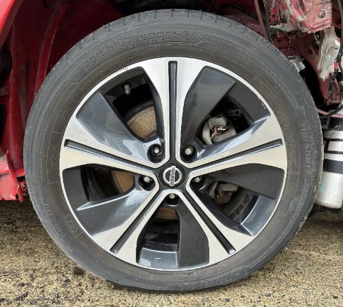 NISSAN LEAF ALLOY WHEEL GREY DIAMOND CUT 215/50/17 2017-2024