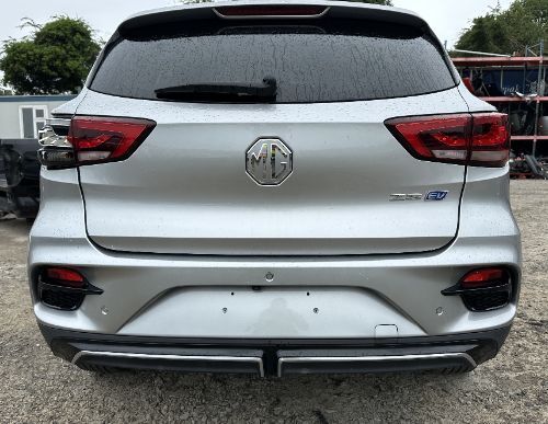 MG ZS EV FACELIFT BUMPER REAR COMPLETE GREY DAMAGE 2021-2024