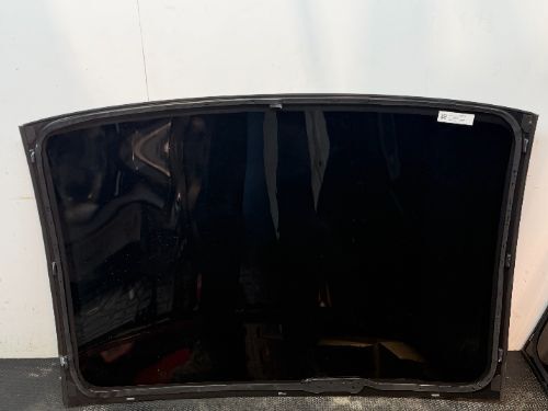 TESLA MODEL 3 HIGHLAND PANORAMIC ROOF GLASS REAR 2024-ON