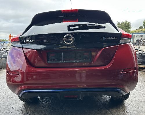 NISSAN LEAF TEKNA BUMPER REAR COMPLETE RED NAJ 2018-2024