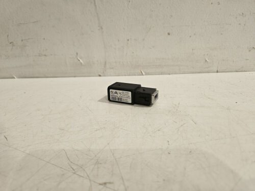 PEUGEOT 2008 USB PORT SOCKET 2019-2023