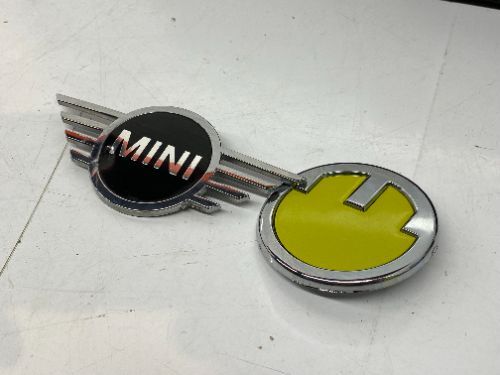 MINI COOPER S EV BADGES FRONT LOGOS 2019-2024