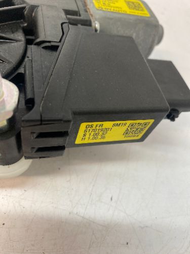 HYUNDAI KONA WINDOW REGULATOR FRONT RIGHT 2018-2023 82402-J9010