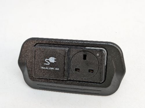 KIA NIRO SG2 EV POWER OUTLET SOCKET REAR 2022-2026