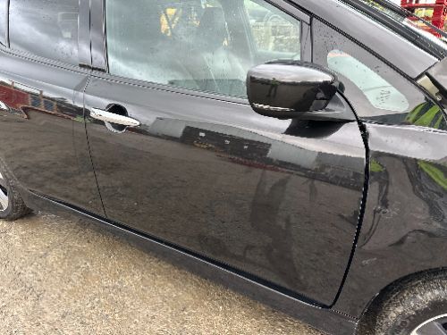 NISSAN LEAF DOOR COMPLETE FRONT RIGHT BLACK 2018-2024