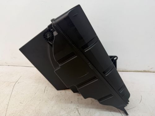 TESLA MODEL Y SUBWOOFER 2021-2025
