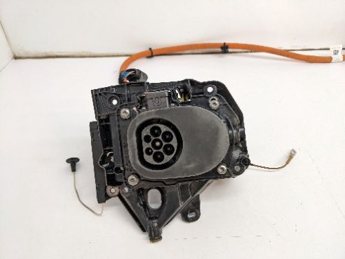 PORSCHE TAYCAN / AUDI E-TRON GT CHARGE PORT SOCKET CABLE RIGHT 2022-2026