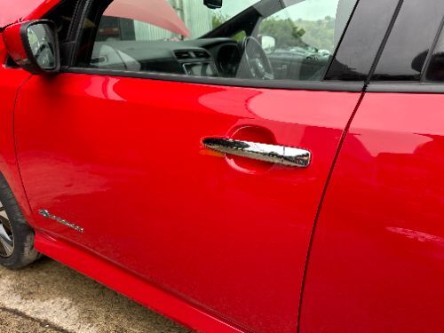NISSAN LEAF ZE1 DOOR FRONT LEFT COMPLETE RED Z10 2017-2024 NO MIRROR