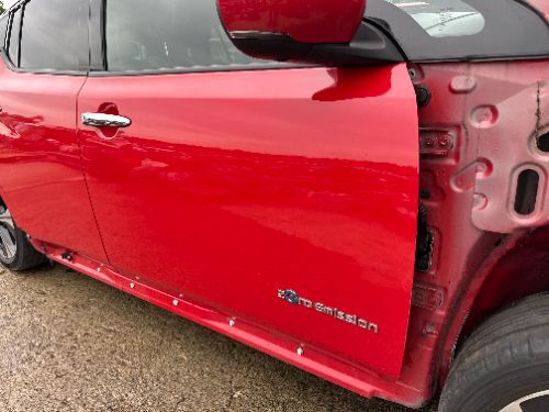 NISSAN LEAF ZE1 DOOR FRONT RIGHT COMPLETE RED Z10 2017-2024 NO MIRROR
