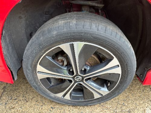 NISSAN LEAF ALLOY WHEEL & TYRE GREY DIAMOND CUT 215/50/17 2017-2024