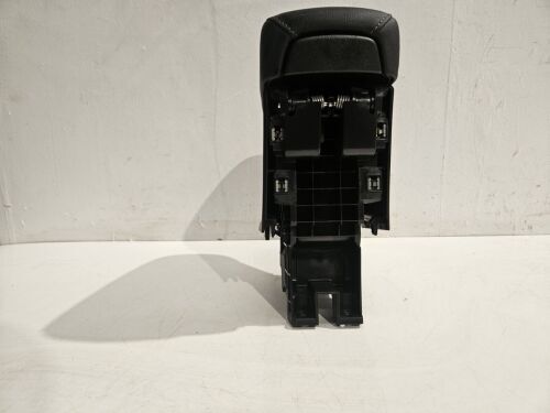 VAUXHALL CORSA ELITE NAV E6 ARMREST 2019-2023